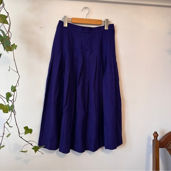 Vintage Talbots 100% Wool Royal Blue Pleated Skirt - Picture 1 of 8